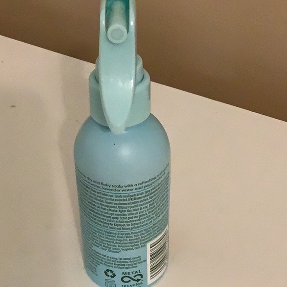 Flora & Curl Soothe Me Coconut Mint Scalp Refresh Mist For Curly Hair. New - Picture 3 of 3
